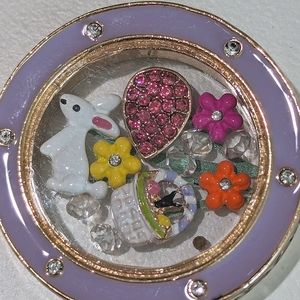 Betsey Johnson Easter Bunny charm necklace